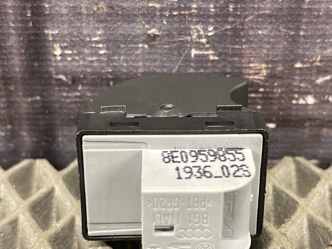 Кнопка стеклоподъемника, 485 рублей, Красноярск