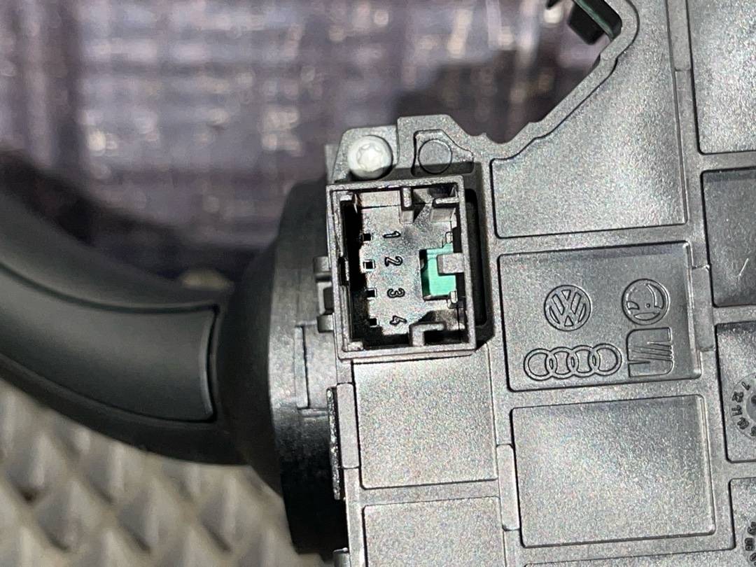 Подрулевой переключатель, 1641 рублей, Красноярск