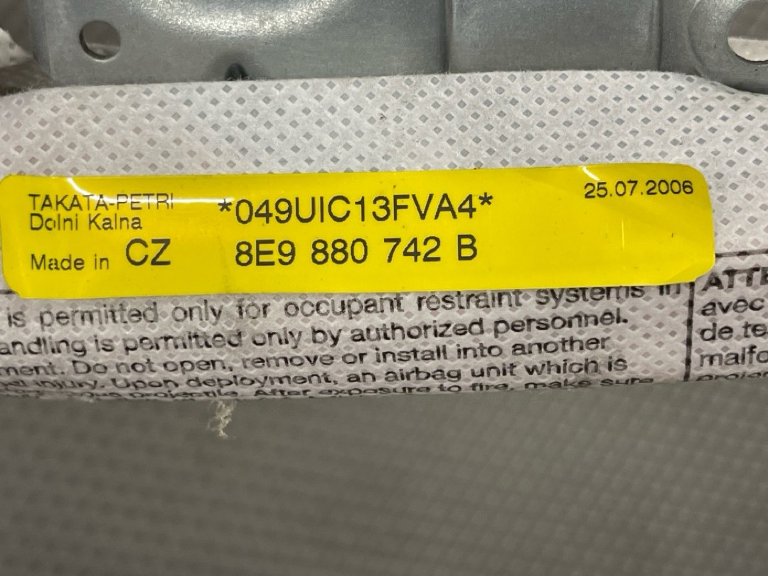 Подушка безопасности, 901 рублей, Красноярск