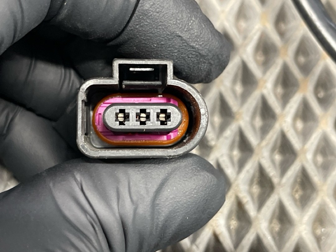 Проводка рамки радиатора, 1471 рублей, Красноярск