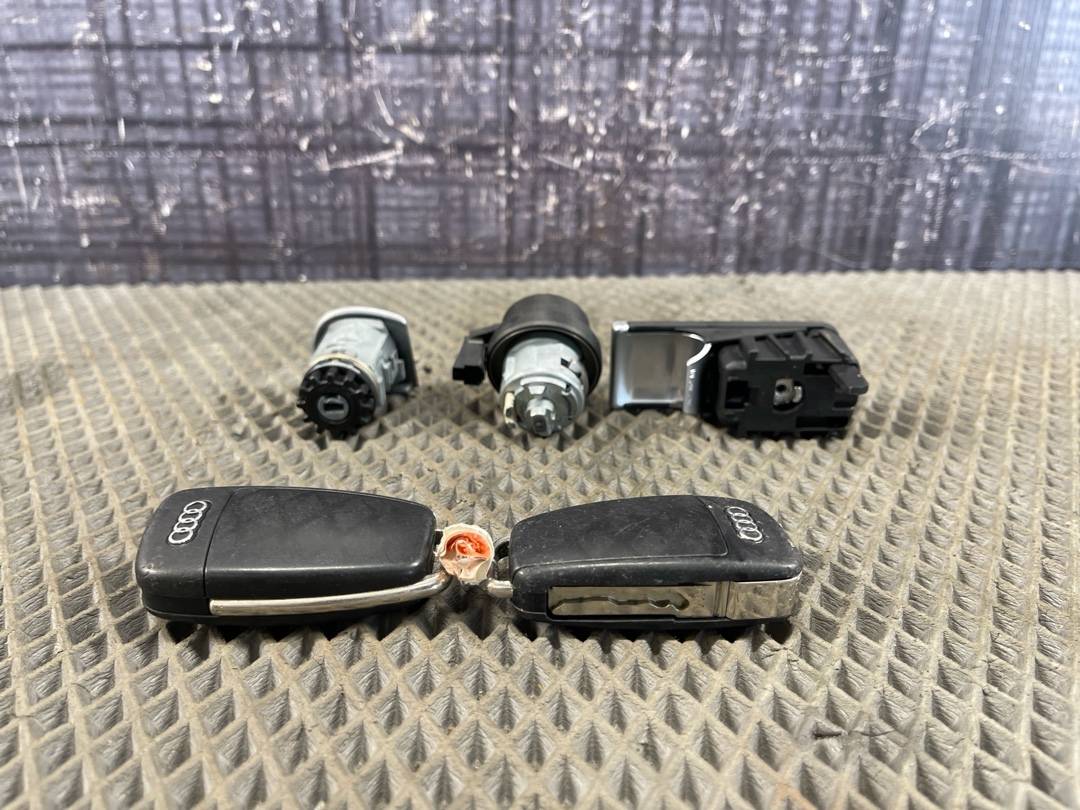 Комплект замков с ключом, 5406 рублей, Красноярск