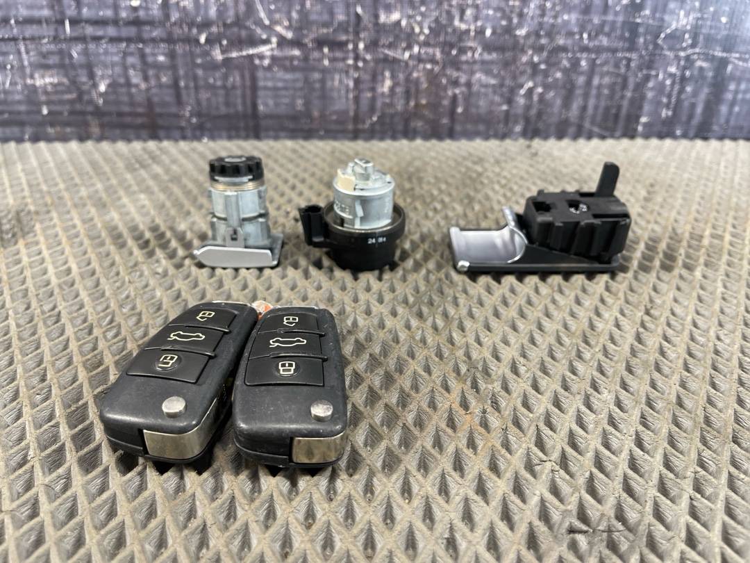 Комплект замков с ключом, 5406 рублей, Красноярск