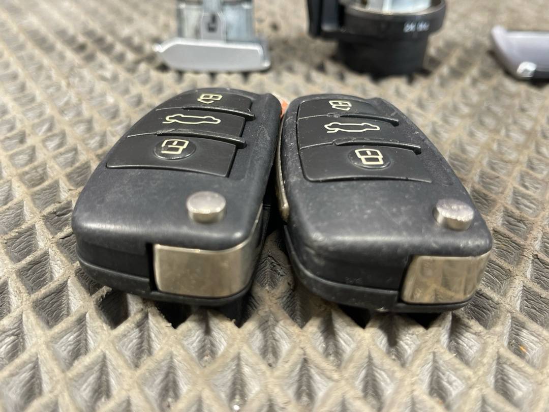 Комплект замков с ключом, 5406 рублей, Красноярск