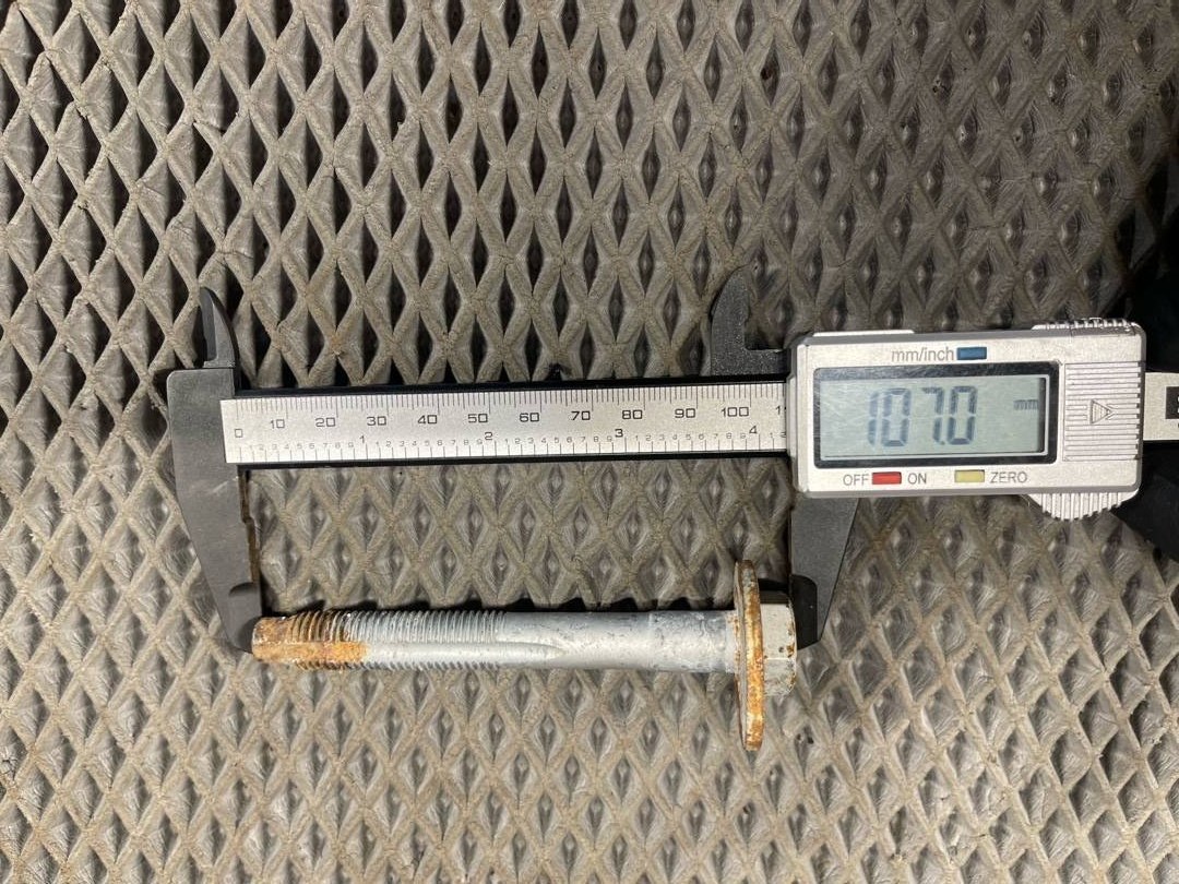 Болт развальный, 710 рублей, Красноярск