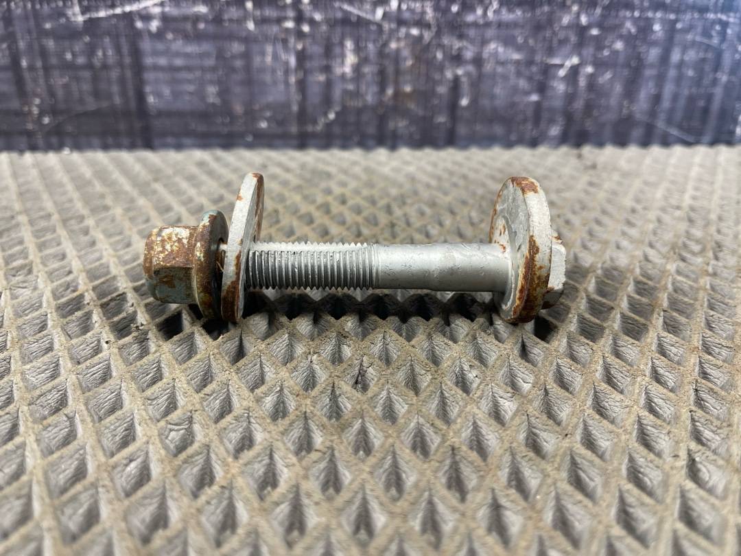 Болт развальный, 710 рублей, Красноярск