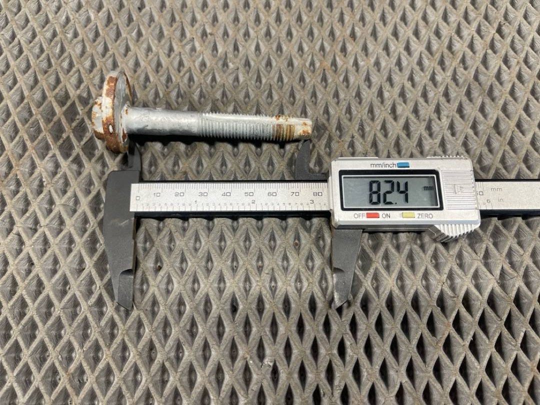 Болт развальный, 710 рублей, Красноярск