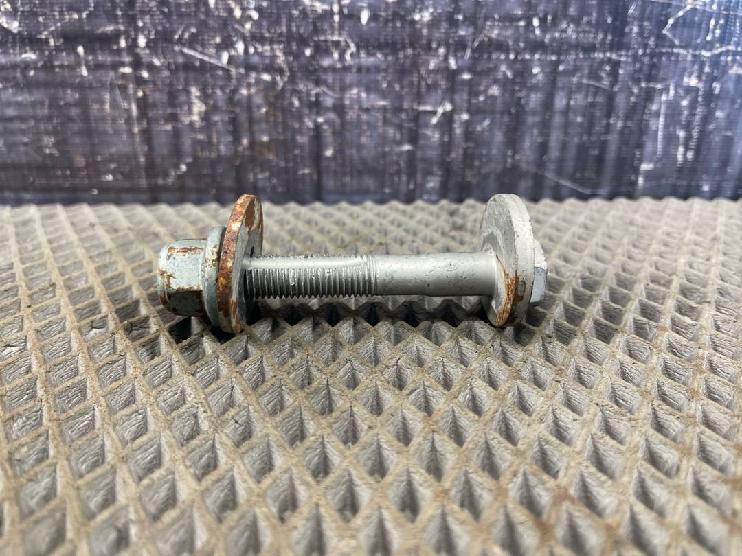 Болт развальный, 710 рублей, Красноярск