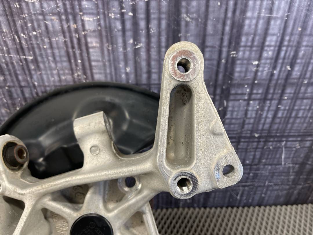 Поворотный кулак, 3430 рублей, Красноярск