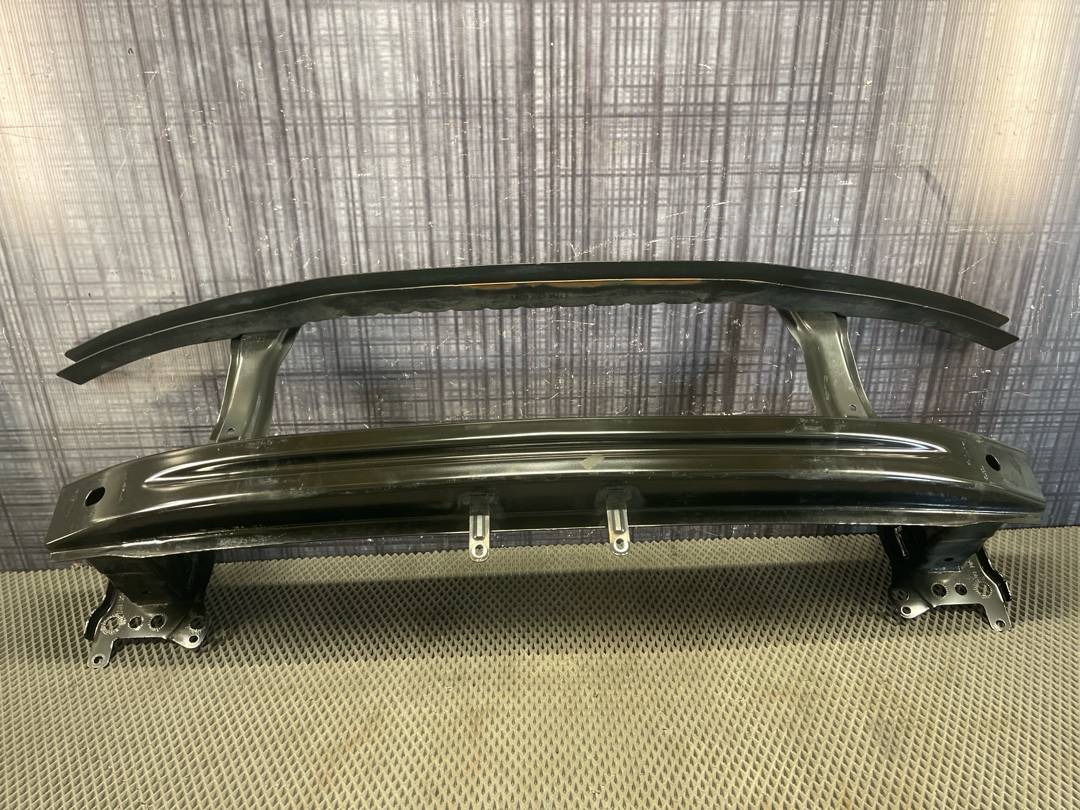 Усилитель бампера, 5860 рублей, Красноярск