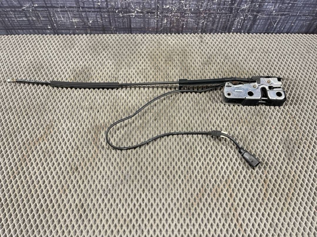 Замок капота, 1630 рублей, Красноярск