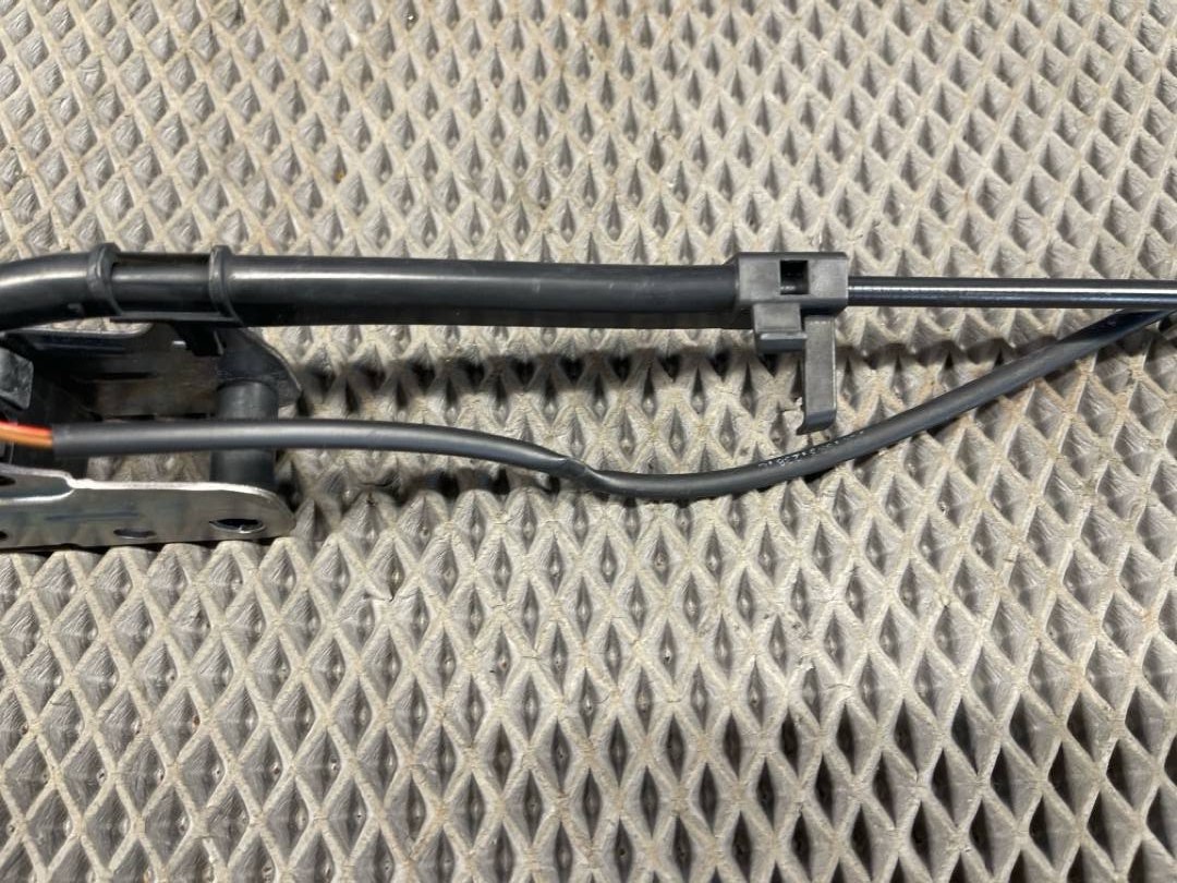 Замок капота, 1630 рублей, Красноярск