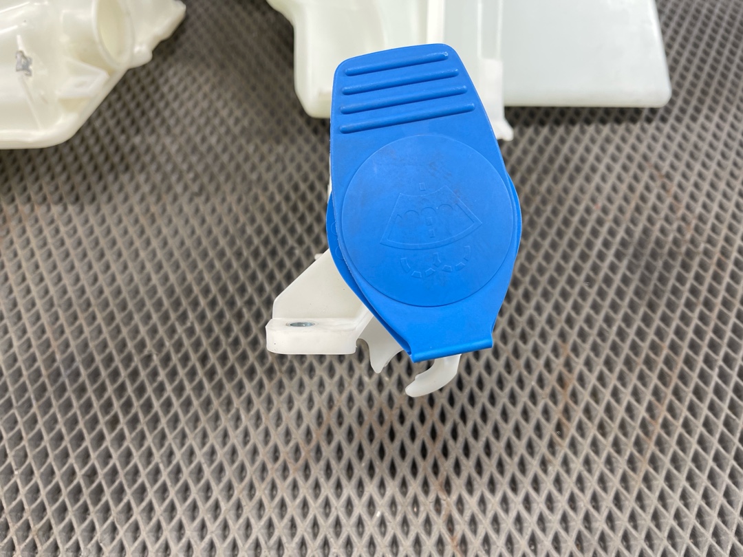 Бачок омывателя, 3370 рублей, Красноярск