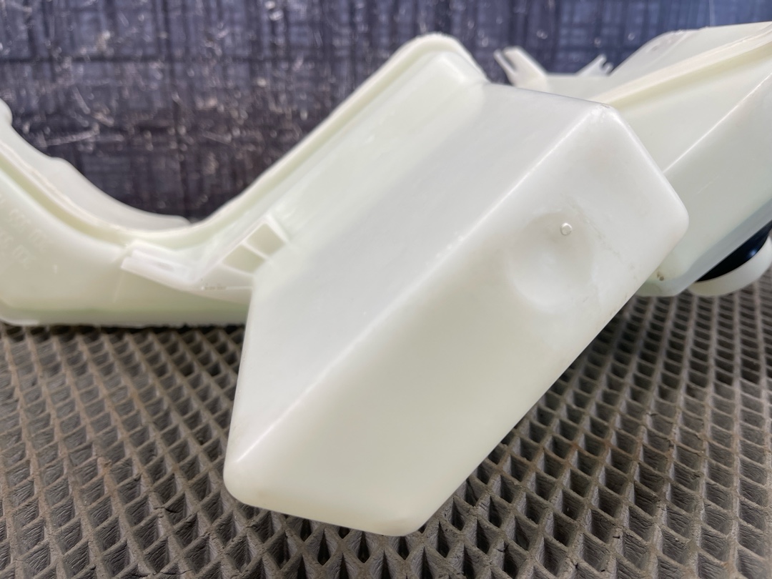 Бачок омывателя, 3370 рублей, Красноярск