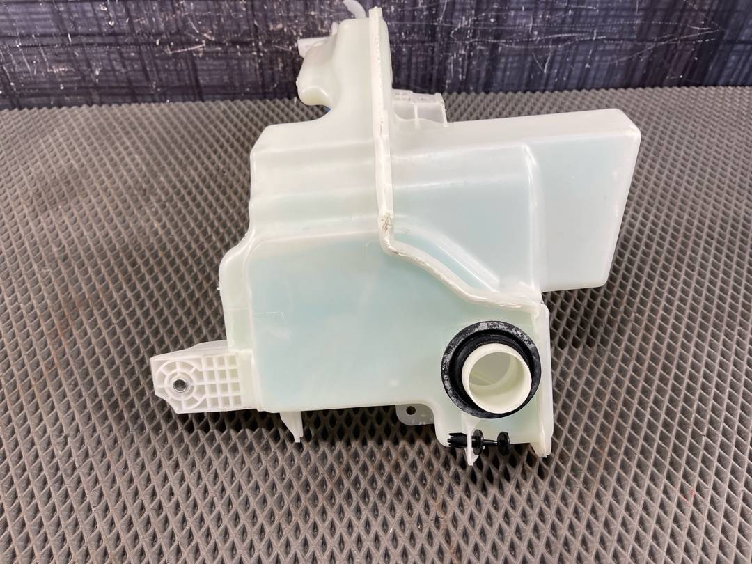 Бачок омывателя, 3370 рублей, Красноярск