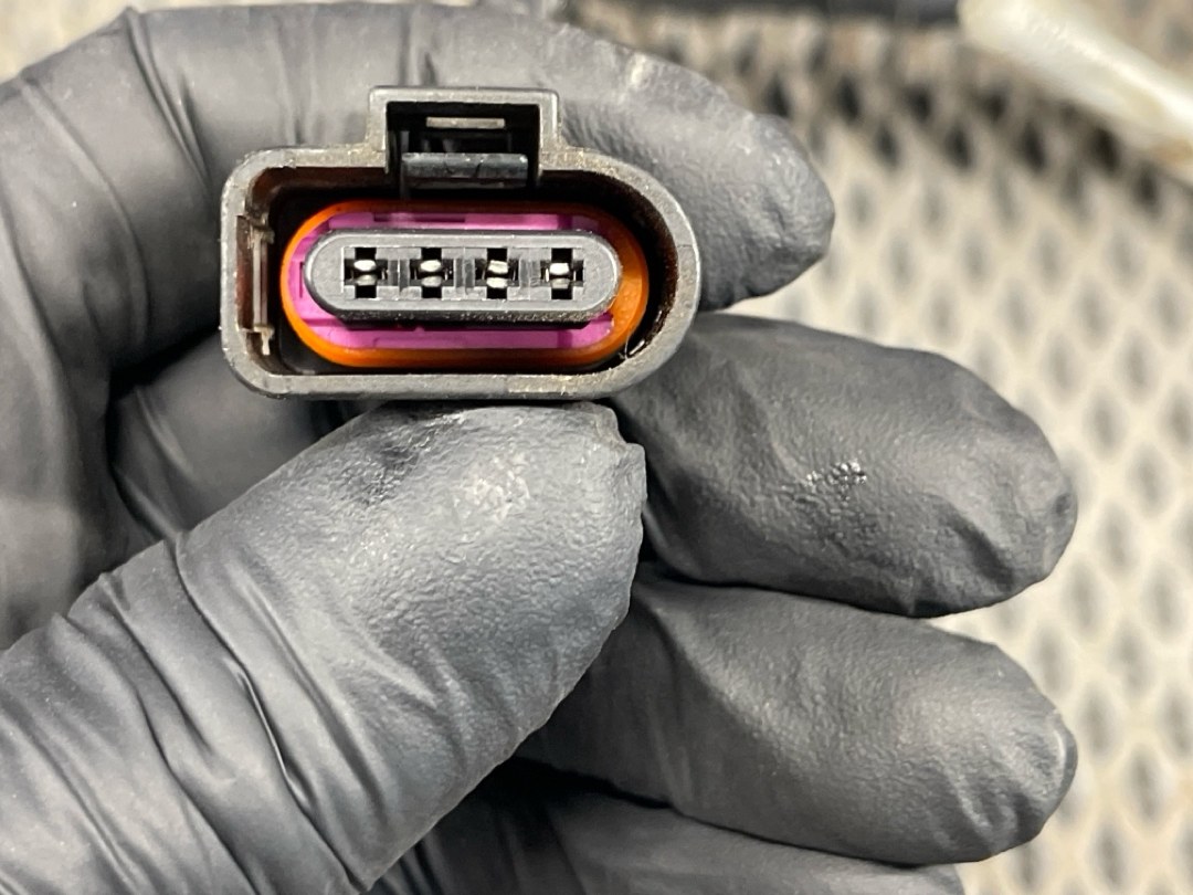 Клемма с проводом, 1470 рублей, Красноярск