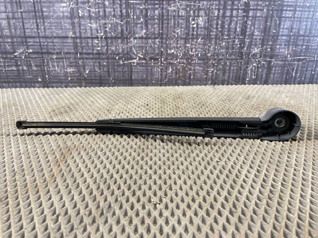 Дворник, 1720 рублей, Красноярск