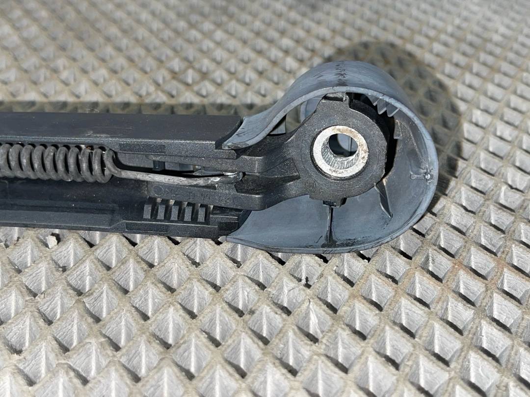 Дворник, 1720 рублей, Красноярск