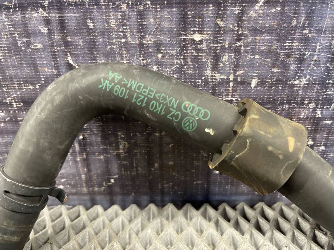 Шланг системы охлаждения, 840 рублей, Красноярск