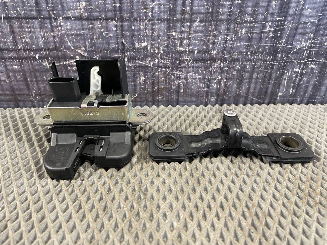 Замок крышки багажника, 3220 рублей, Красноярск