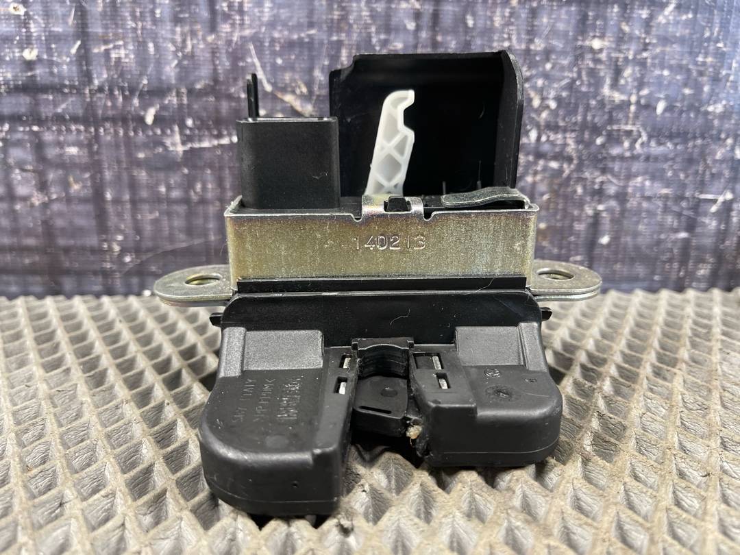 Замок крышки багажника, 3220 рублей, Красноярск