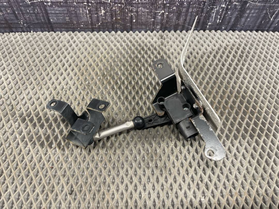 Датчик уровня подвески, 3070 рублей, Красноярск