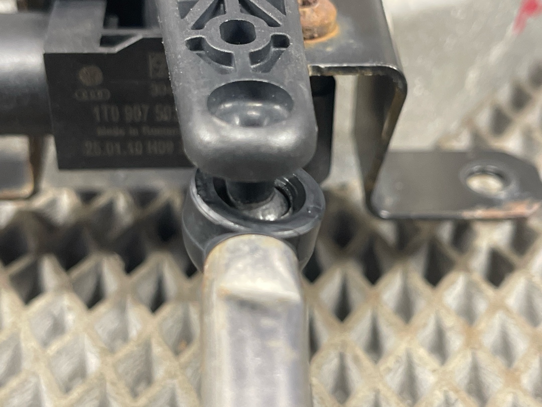 Датчик уровня подвески, 3070 рублей, Красноярск