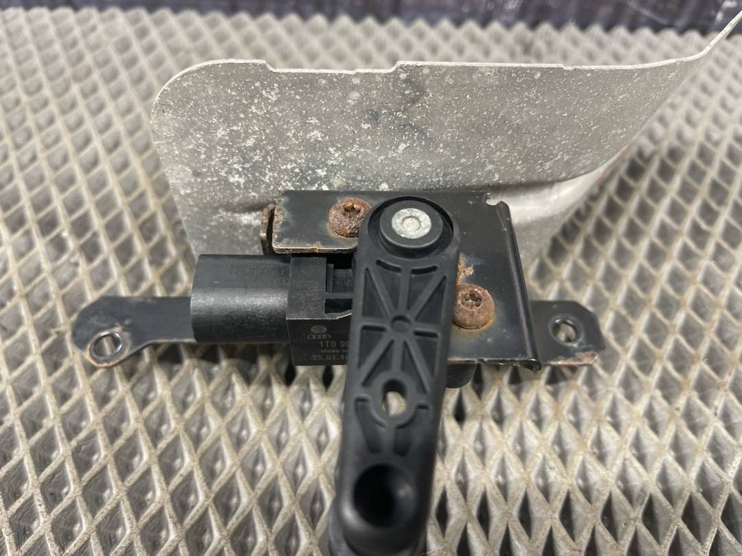 Датчик уровня подвески, 3070 рублей, Красноярск