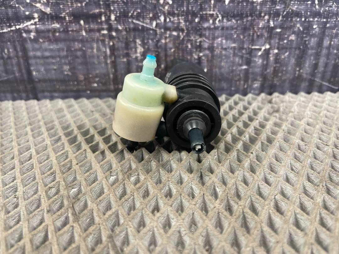 Мотор бачка стеклоомывателя, 980 рублей, Красноярск