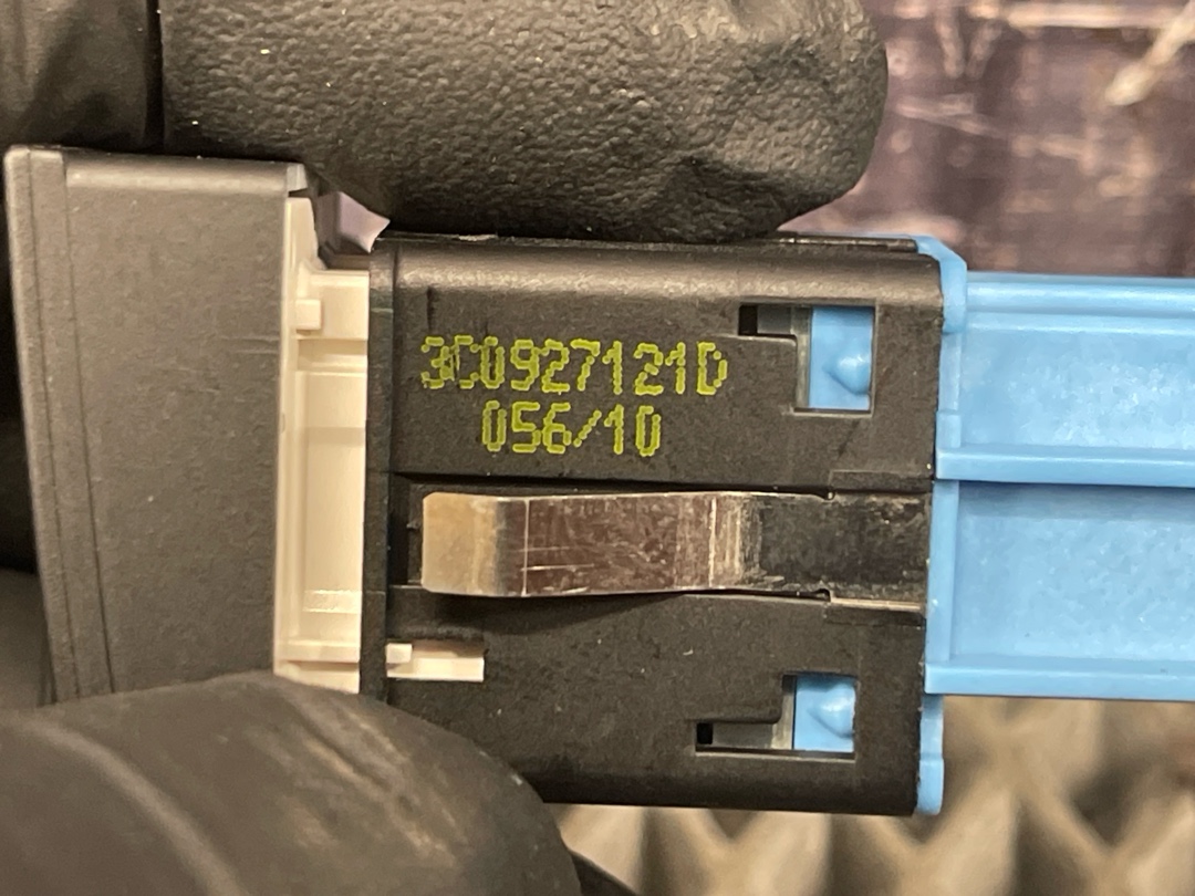 Кнопка салона, 720 рублей, Красноярск