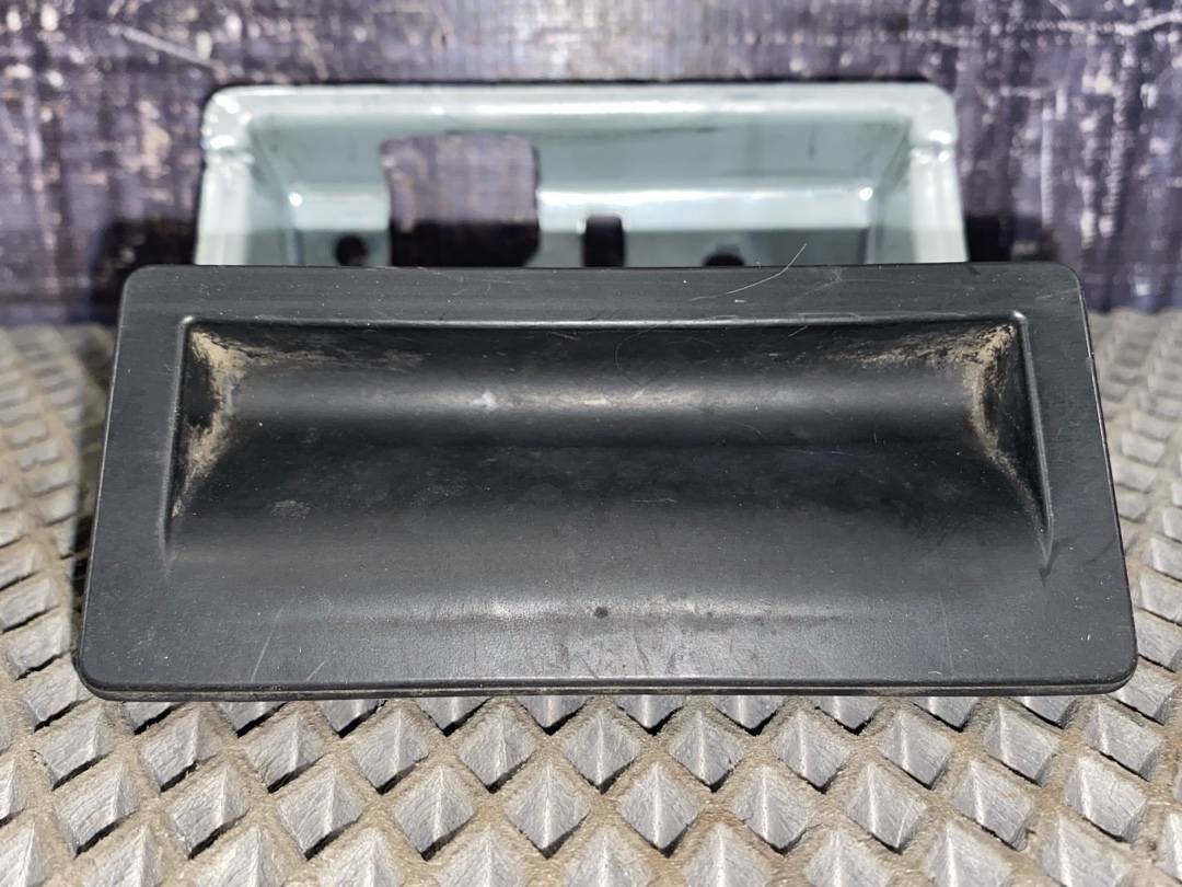 Кнопка открывания багажника, 1820 рублей, Красноярск