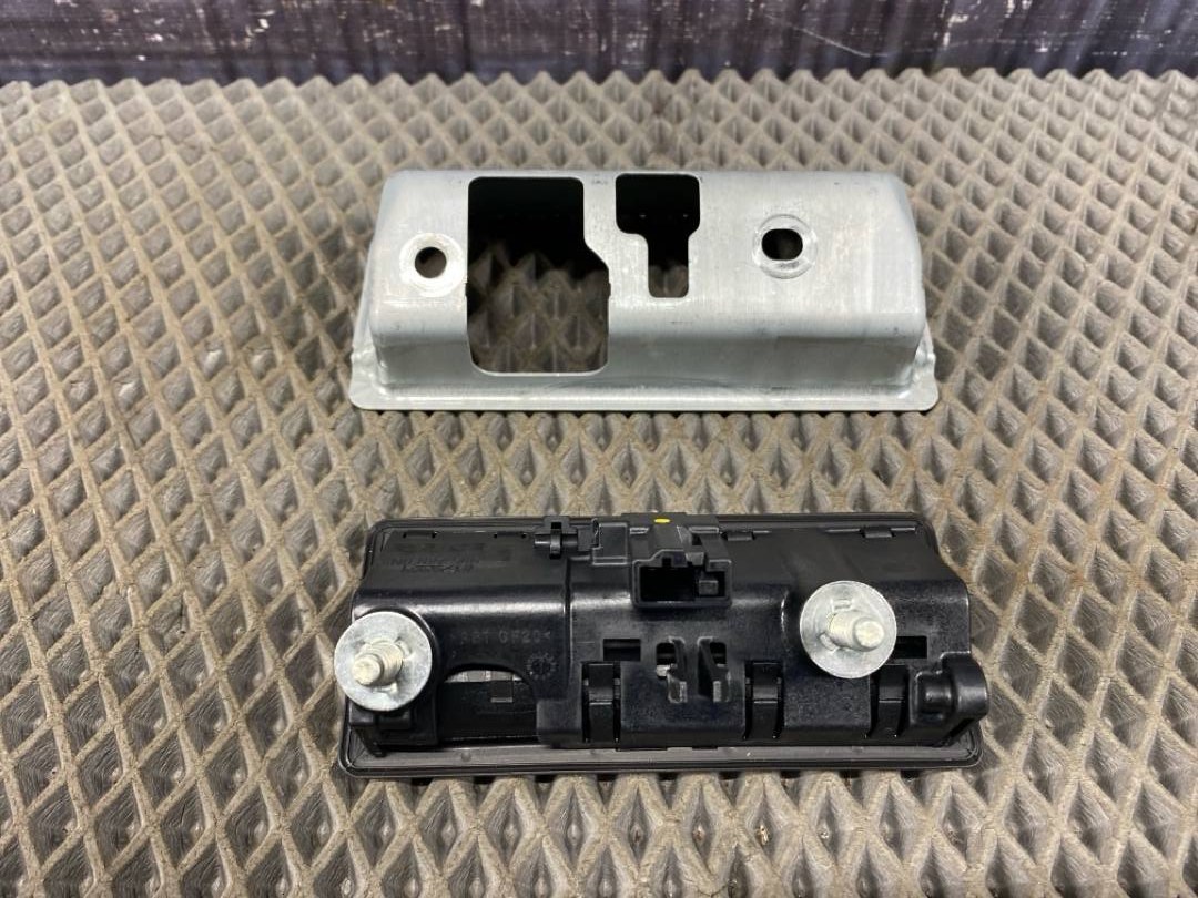 Кнопка открывания багажника, 1820 рублей, Красноярск