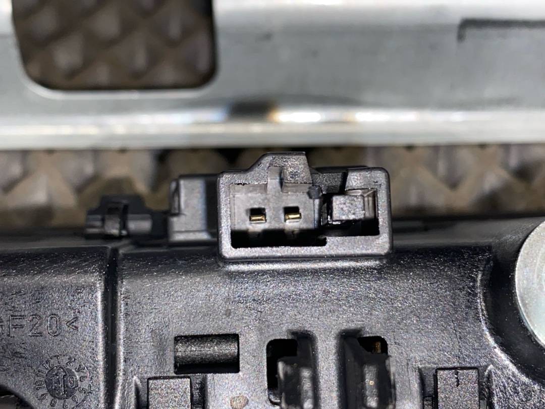 Кнопка открывания багажника, 1820 рублей, Красноярск