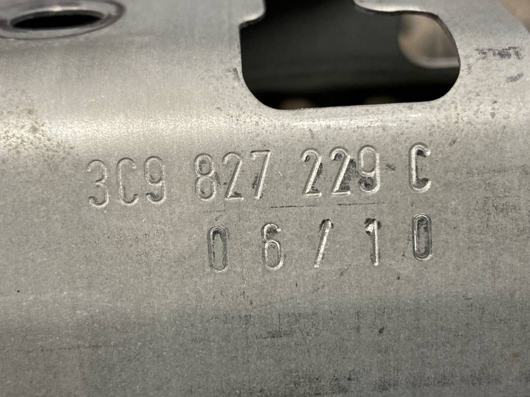 Кнопка открывания багажника, 1820 рублей, Красноярск