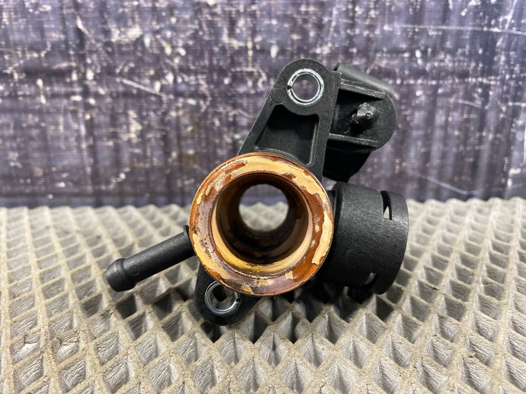 Фланец системы охлаждения, 1360 рублей, Красноярск