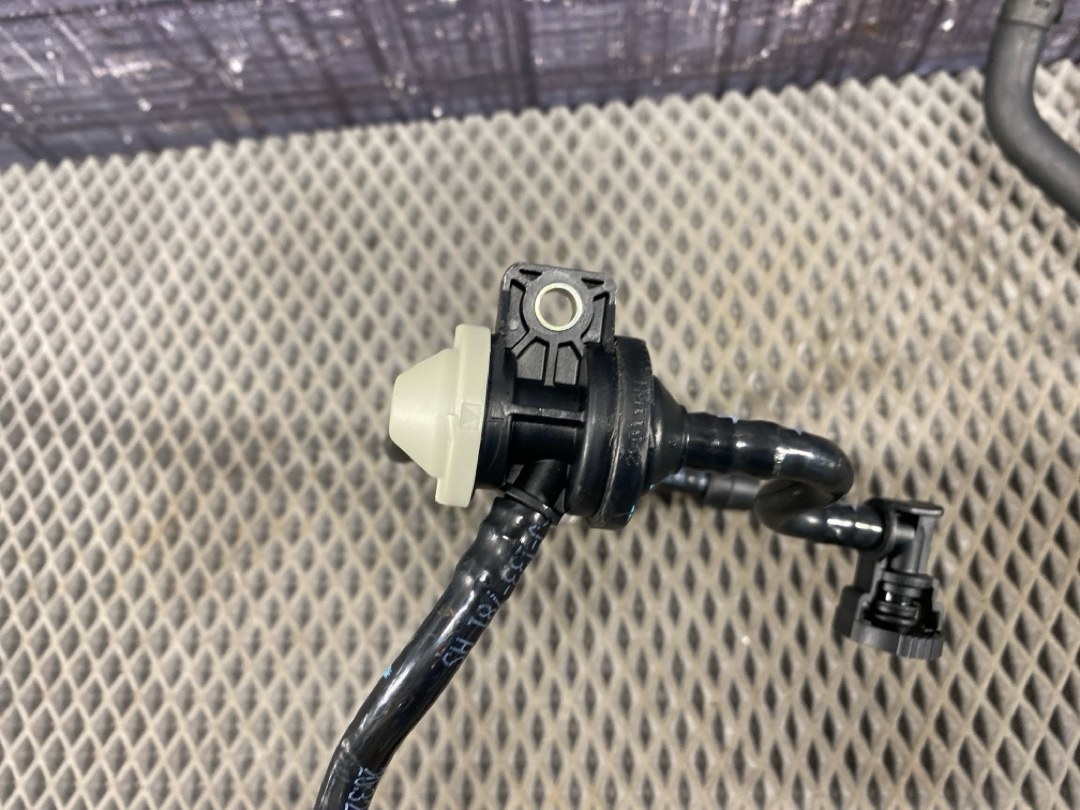 Клапан вентиляции топливного бака, 3730 рублей, Красноярск