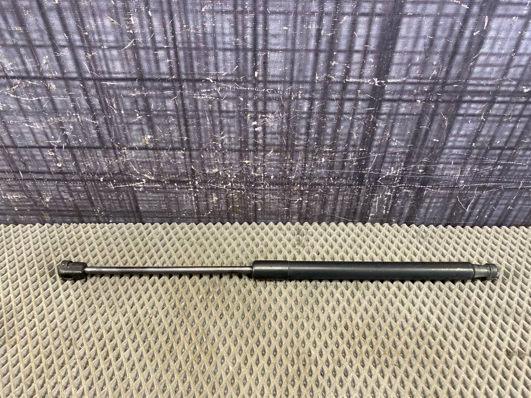 Амортизатор багажника, 880 рублей, Красноярск