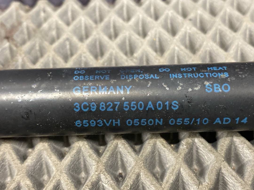 Амортизатор багажника, 880 рублей, Красноярск