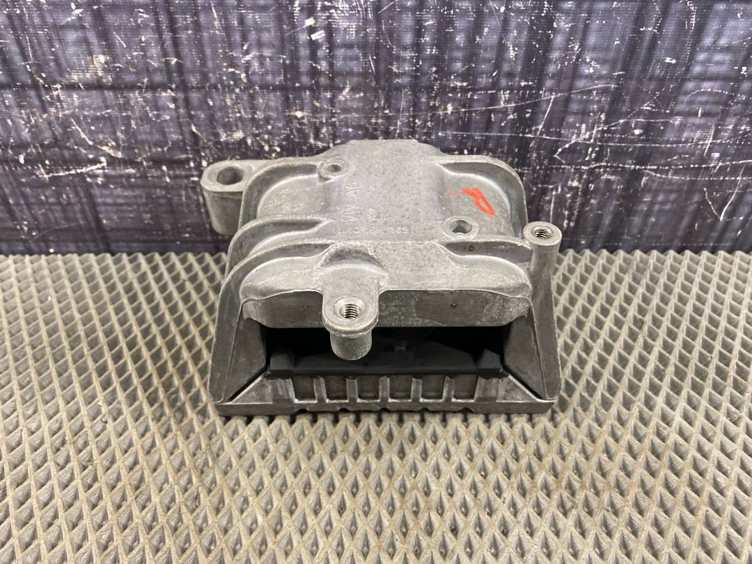 Подушка двигателя, 3730 рублей, Красноярск