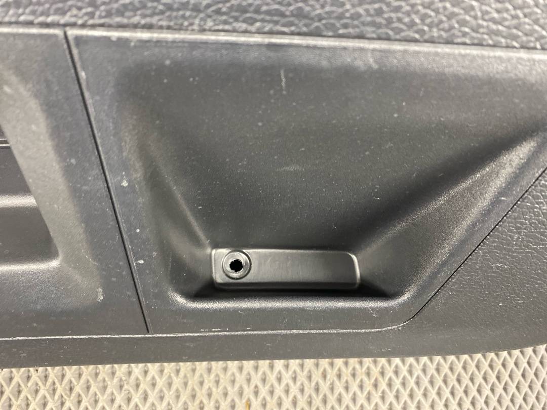 Обшивка крышки багажника, 1880 рублей, Красноярск