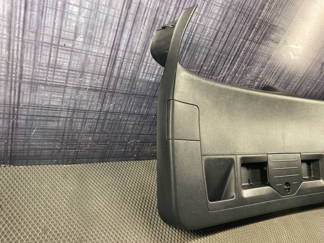 Обшивка крышки багажника, 1880 рублей, Красноярск