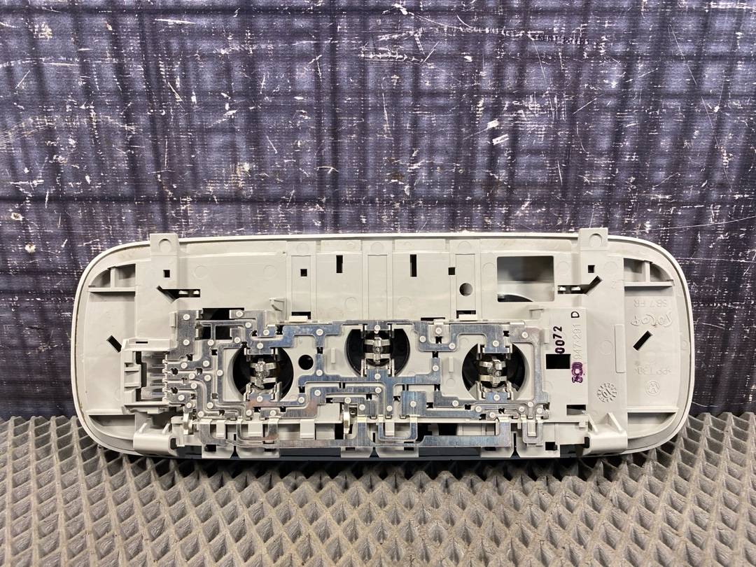 Плафон салона, 1340 рублей, Красноярск