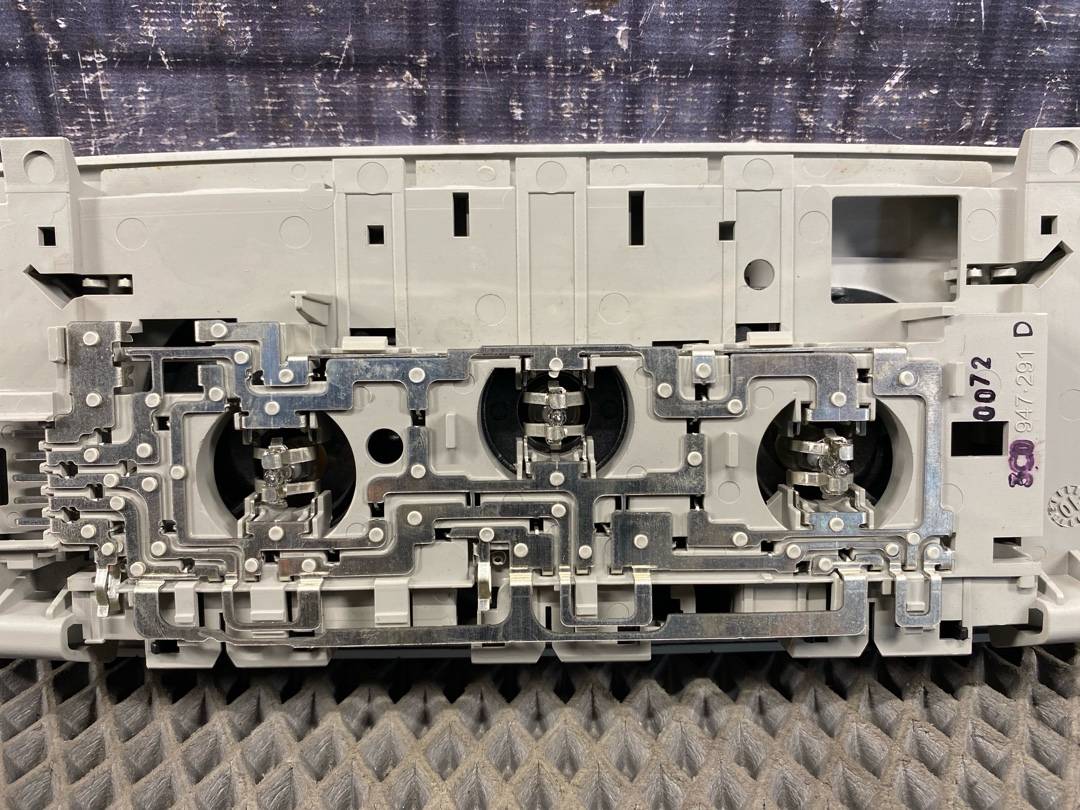 Плафон салона, 1340 рублей, Красноярск