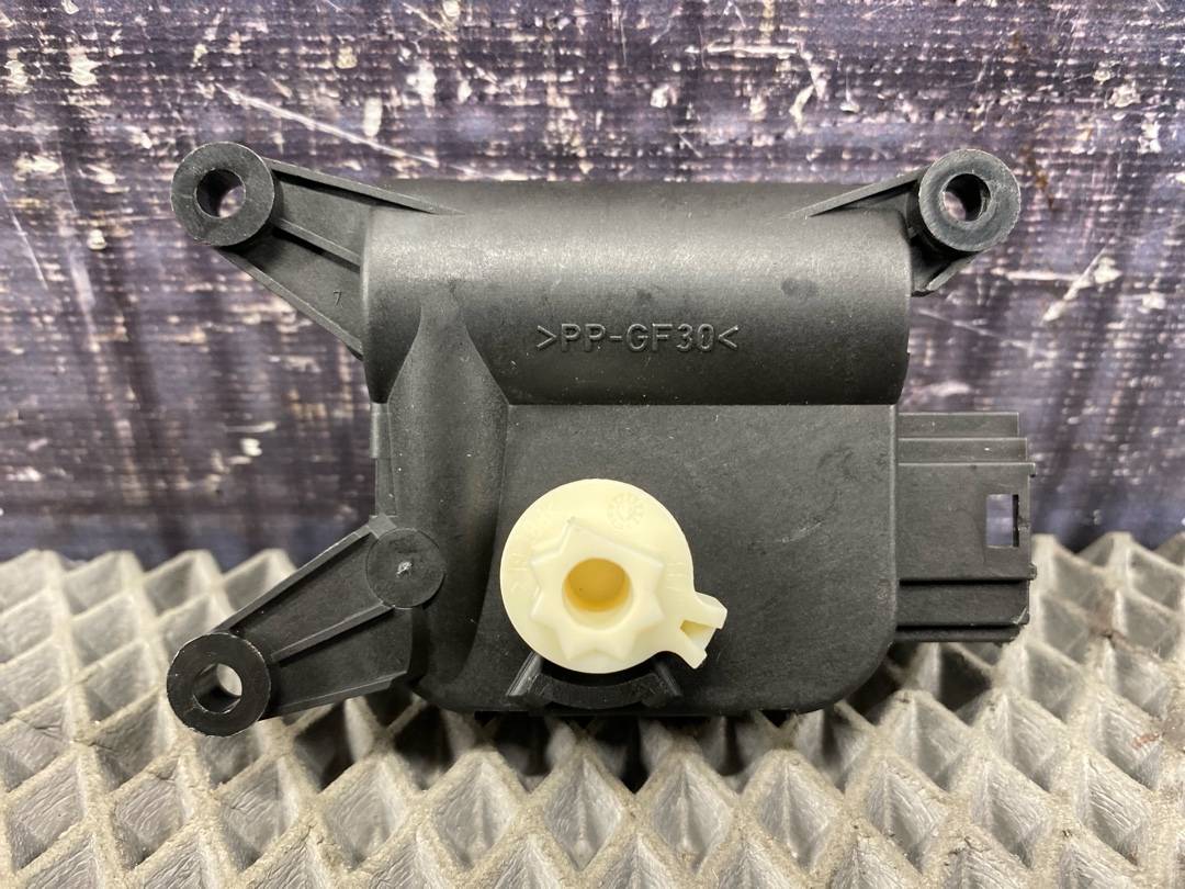 Мотор заслонки печки, 1470 рублей, Красноярск