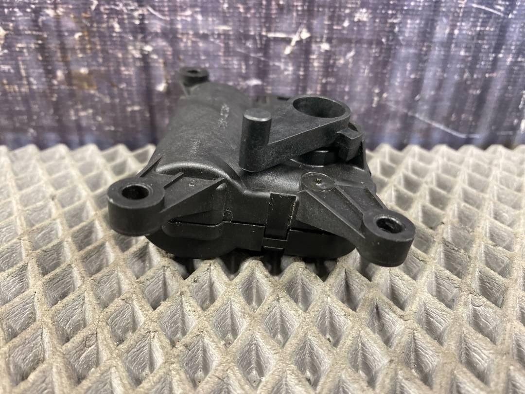 Мотор заслонки печки, 1470 рублей, Красноярск