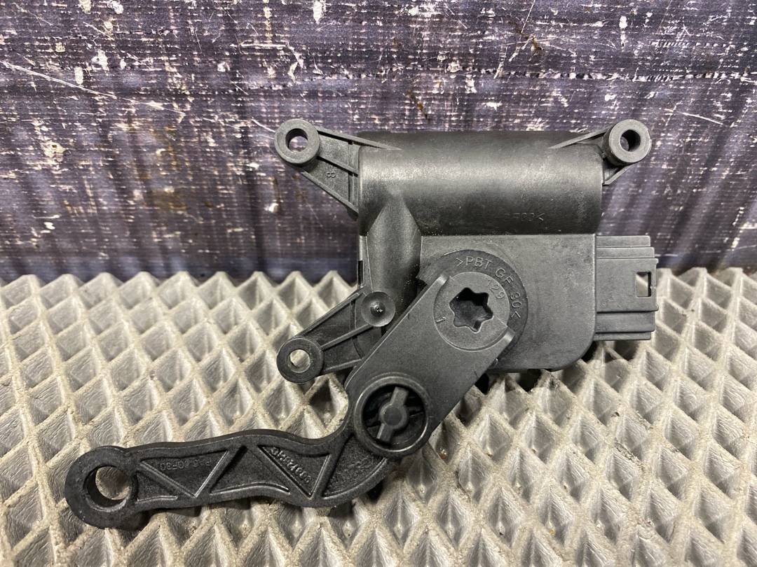 Мотор заслонки печки, 1470 рублей, Красноярск