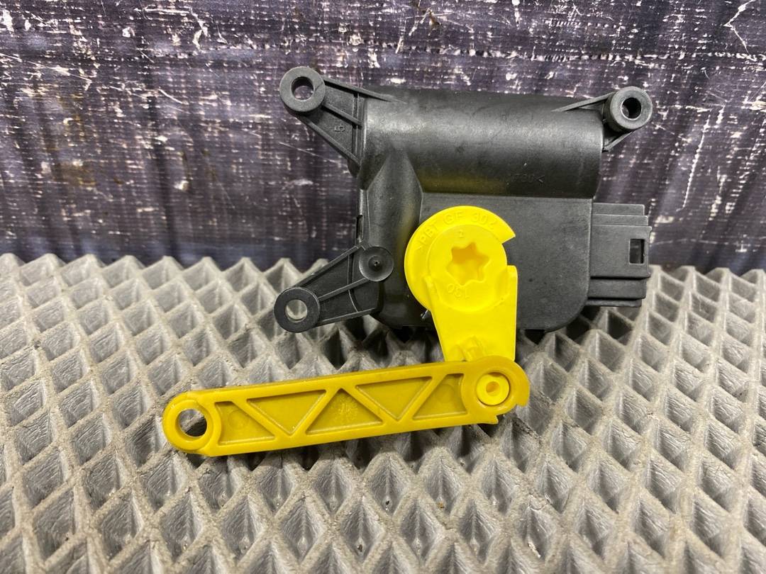 Мотор заслонки печки, 1470 рублей, Красноярск