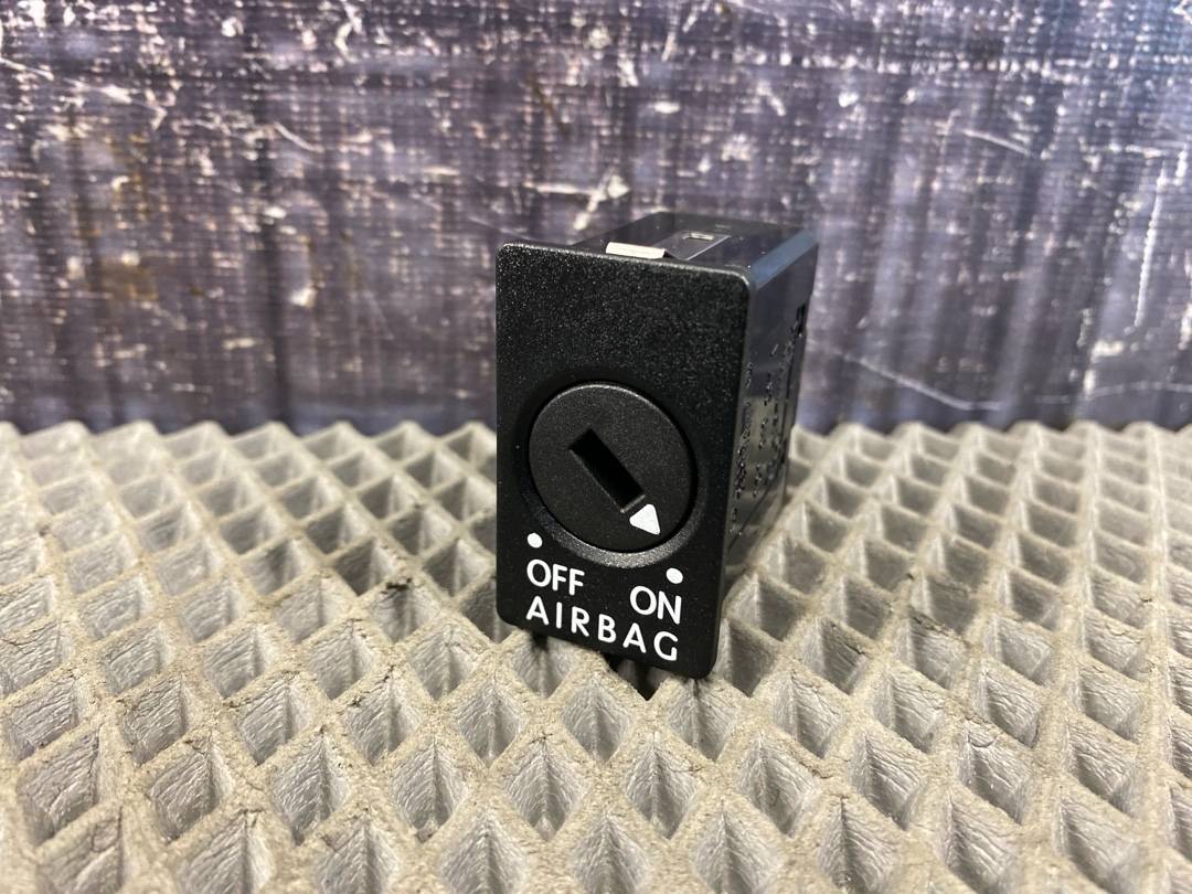 Кнопка салона, 630 рублей, Красноярск