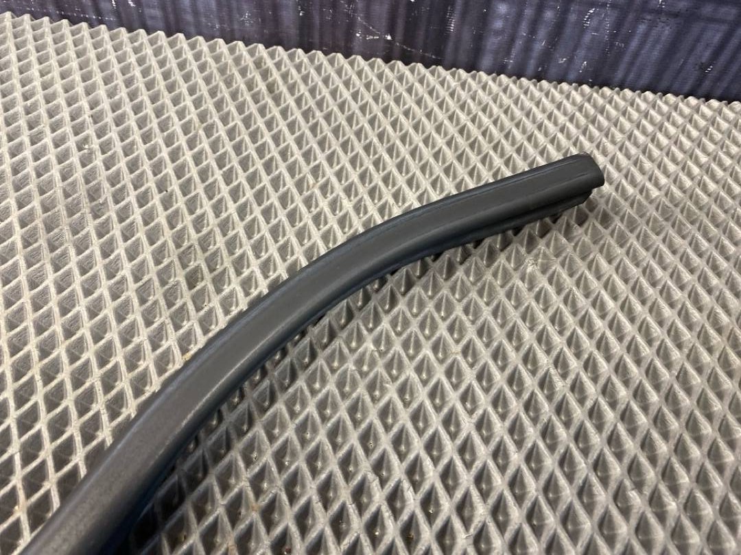 Подкапотный уплотнитель, 920 рублей, Красноярск