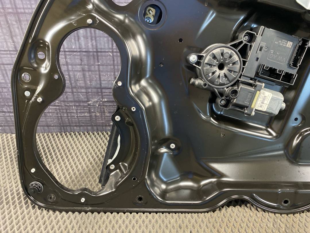 Стеклоподъемник, 2860 рублей, Красноярск