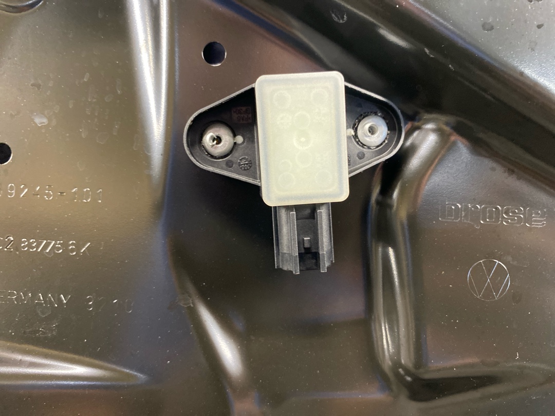 Стеклоподъемник, 2860 рублей, Красноярск